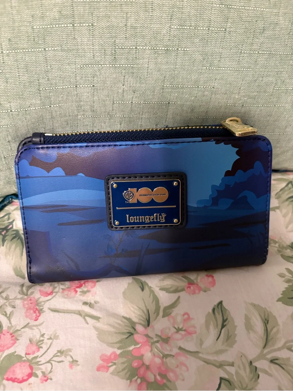Loungefly Blue Scooby-Doo Mystery Machine/Looney Tunes Zip Wallet
